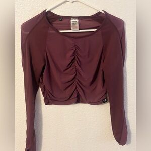 Gymshark Aura Ruched Mesh Long Sleeve Crop medium Burgandy color workout